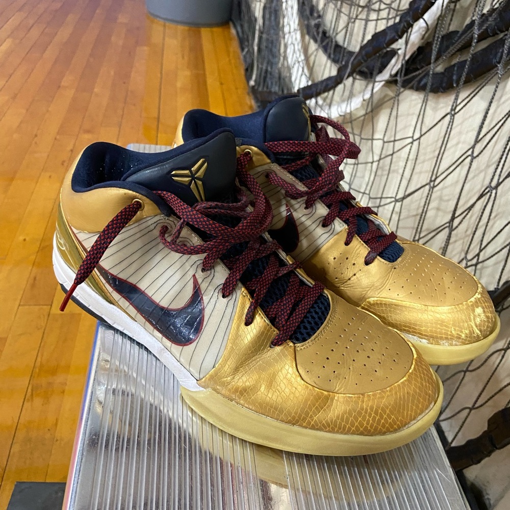 Kobe 4 USA Gold Medal Size 13